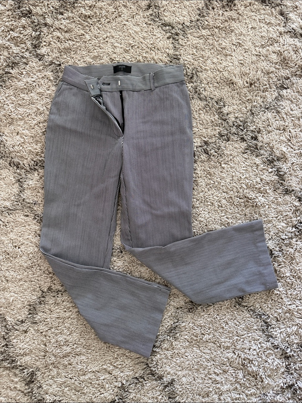 Tahari crop pants
